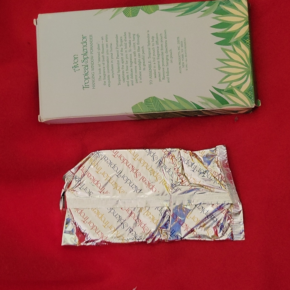 Avon Tropical Splendor hanging window pomander